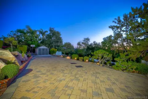 Exterior - 2848 Sunset Hls, Escondido, CA 92025 photo 18 of 25