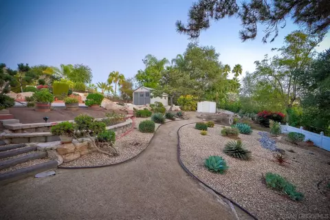 Exterior - 2848 Sunset Hls, Escondido, CA 92025 photo 19 of 25