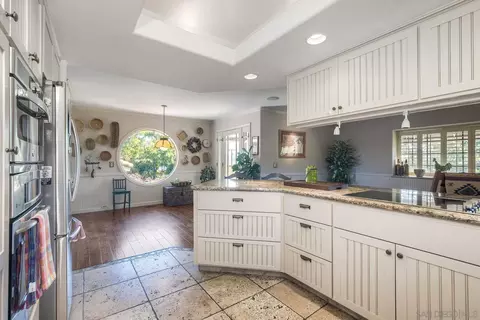 Kitchen - 2848 Sunset Hls, Escondido, CA 92025 photo 3 of 6