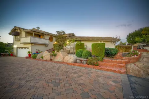 Exterior - 2848 Sunset Hls, Escondido, CA 92025 photo 23 of 25