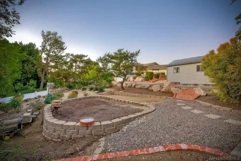 Exterior - 2848 Sunset Hls, Escondido, CA 92025 photo 21 of 25
