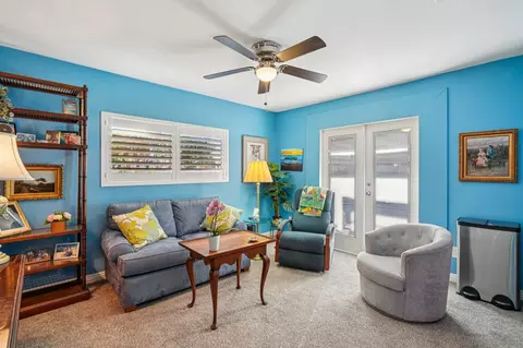 Living - 6941 Lennox Ave, Yucca Valley, CA 92284 photo 4 of 6