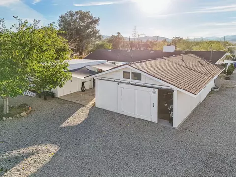 Exterior - 6941 Lennox Ave, Yucca Valley, CA 92284 photo 4 of 14