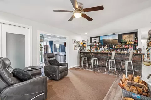 Living - 6941 Lennox Ave, Yucca Valley, CA 92284 photo 1 of 6