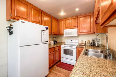 Kitchen - 3557 Kenora Dr #41, Spring Valley, CA 91977 photo 2 of 4