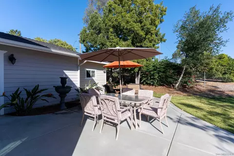 Exterior - 3121 Alta Verde, Fallbrook, CA 92028 photo 3 of 7