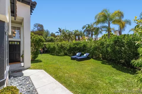 Exterior - 7022 Ibis Pl, Carlsbad, CA 92011 photo 2 of 5