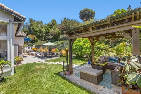 Exterior - 7022 Ibis Pl, Carlsbad, CA 92011 photo 4 of 5