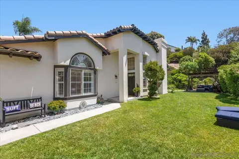 Exterior - 7022 Ibis Pl, Carlsbad, CA 92011 photo 3 of 5