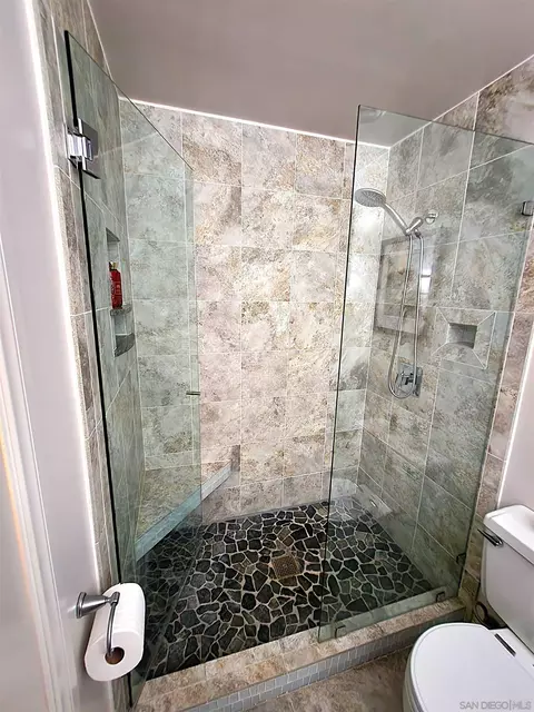 Bath - 8427 Amino Dr, Santee, CA 92071 photo 3 of 5