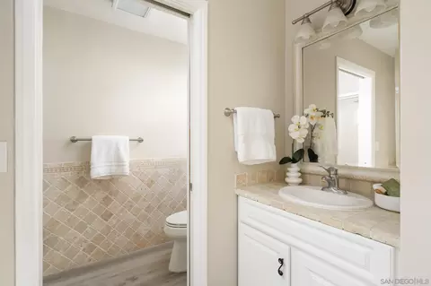 Bath - 13664 Jack Rabbit Rd, Poway, CA 92064 photo 1 of 5