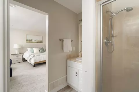 Bath - 13664 Jack Rabbit Rd, Poway, CA 92064 photo 2 of 5