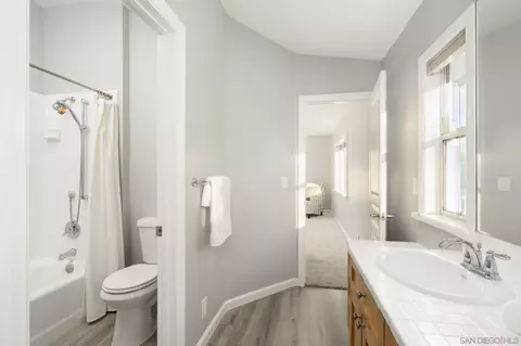 Bath - 13664 Jack Rabbit Rd, Poway, CA 92064 photo 5 of 5