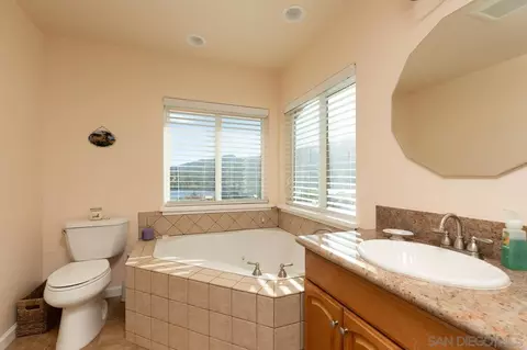 Bath - 34672 Navajo Rd, Julian, CA 92036 photo 3 of 3