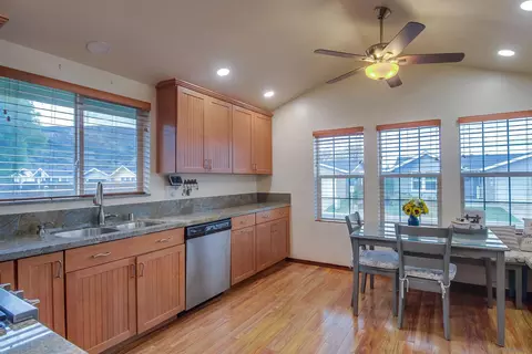 Kitchen - 15935 Spring Oaks Rd #SPC 1, El Cajon, CA 92021 photo 5 of 12
