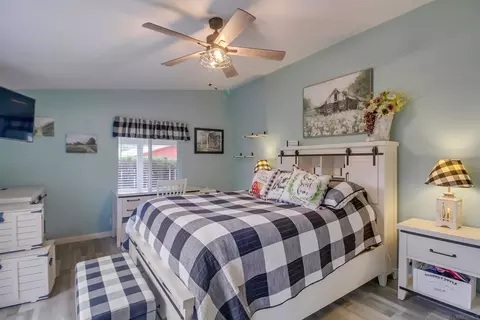 Bedroom - 15935 Spring Oaks Rd #SPC 1, El Cajon, CA 92021 photo 2 of 5