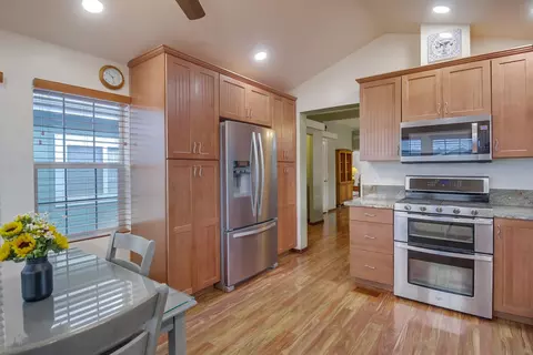 Kitchen - 15935 Spring Oaks Rd #SPC 1, El Cajon, CA 92021 photo 1 of 12