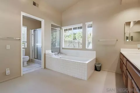 Bath - 2114 Willowbrook, Escondido, CA 92029 photo 3 of 5