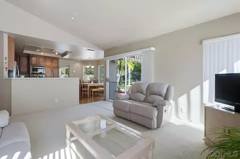 Living - 2114 Willowbrook, Escondido, CA 92029 photo 4 of 4