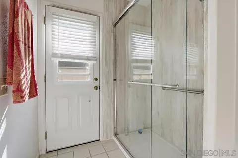 Bath - 2114 Willowbrook, Escondido, CA 92029 photo 5 of 5