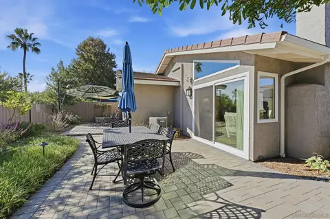 Exterior - 1859 Hill Top Ln, Encinitas, CA 92024 photo 3 of 7