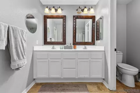 Bath - 4322 Deer Valley Way, Oceanside, CA 92057 photo 3 of 4