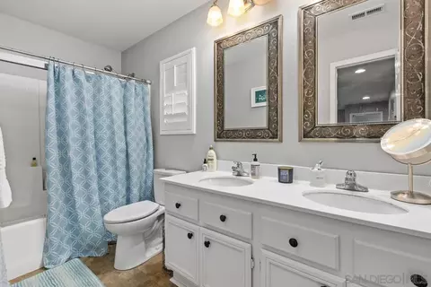 Bath - 4322 Deer Valley Way, Oceanside, CA 92057 photo 4 of 4