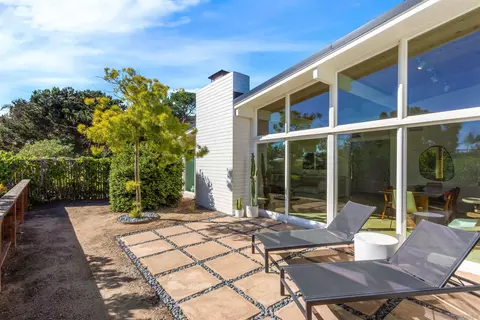 Exterior - 3084 Cranbrook Ct, La Jolla, CA 92037 photo 4 of 4