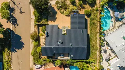 View/Area - 3084 Cranbrook Ct, La Jolla, CA 92037 photo 5 of 5