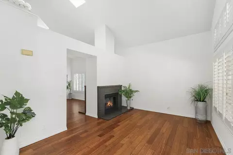 Living - 749 Regateo Dr, Hemet, CA 92543 photo 3 of 4