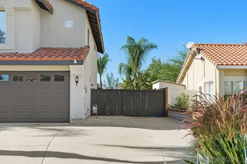 Exterior - 749 Regateo Dr, Hemet, CA 92543 photo 3 of 6