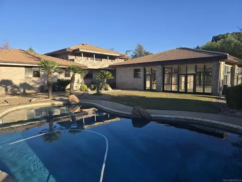 3725 Via Cielo Azul, Alpine, CA 91901 photo 22