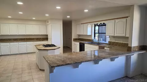 3725 Via Cielo Azul, Alpine, CA 91901 photo 9