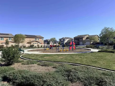 Exterior - 30407 Freeman Dr, Menifee, CA 92584 photo 6 of 7