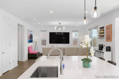Kitchen - 30407 Freeman Dr, Menifee, CA 92584 photo 3 of 5