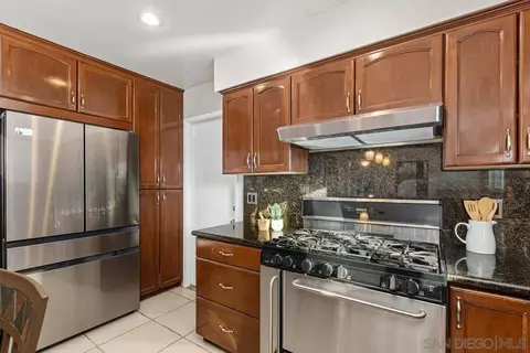 Kitchen - 10190 Madrid Way, Spring Valley, CA 91977 photo 4 of 4