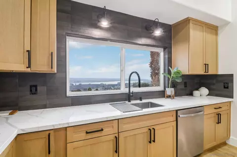 Kitchen - 1047 Sangamon, Spring Valley, CA 91977 photo 2 of 5