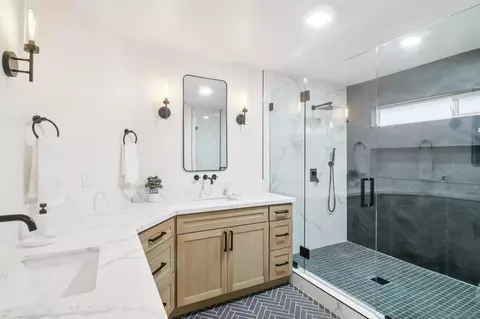Bath - 1047 Sangamon, Spring Valley, CA 91977 photo 1 of 5