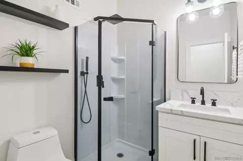Bath - 1047 Sangamon, Spring Valley, CA 91977 photo 5 of 5