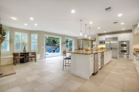 Kitchen - 7327 Circulo Papayo, Carlsbad, CA 92009 photo 1 of 7
