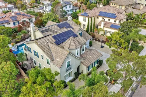 View/Area - 7327 Circulo Papayo, Carlsbad, CA 92009 photo 2 of 14