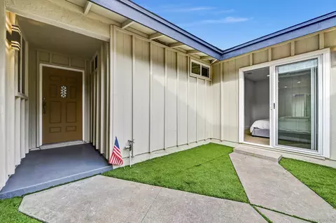 Exterior - 3904 Sherbourne Dr, Oceanside, CA 92056 photo 6 of 11