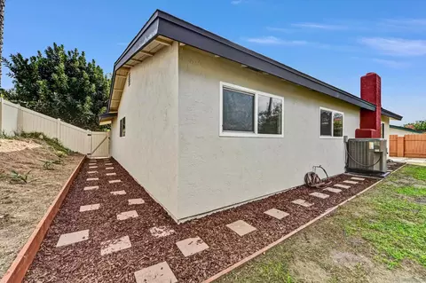 Exterior - 3904 Sherbourne Dr, Oceanside, CA 92056 photo 11 of 11