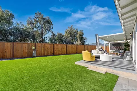 Exterior - 8347 Carlton Oaks Dr, Santee, CA 92071 photo 9 of 14