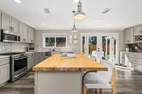 Kitchen - 8347 Carlton Oaks Dr, Santee, CA 92071 photo 3 of 8