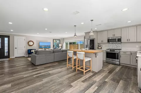 Kitchen - 8347 Carlton Oaks Dr, Santee, CA 92071 photo 8 of 8