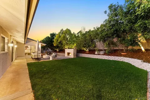 12830 Avenida La Valencia, Poway, CA 92064 photo 37