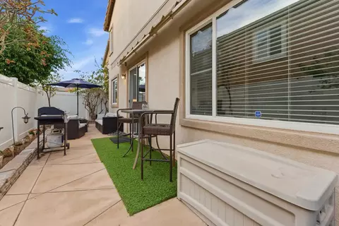 Exterior - 465 Ashbourne Gln, Escondido, CA 92027 photo 6 of 11