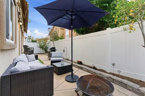 Exterior - 465 Ashbourne Gln, Escondido, CA 92027 photo 7 of 11