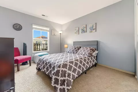 Bedroom - 465 Ashbourne Gln, Escondido, CA 92027 photo 4 of 6